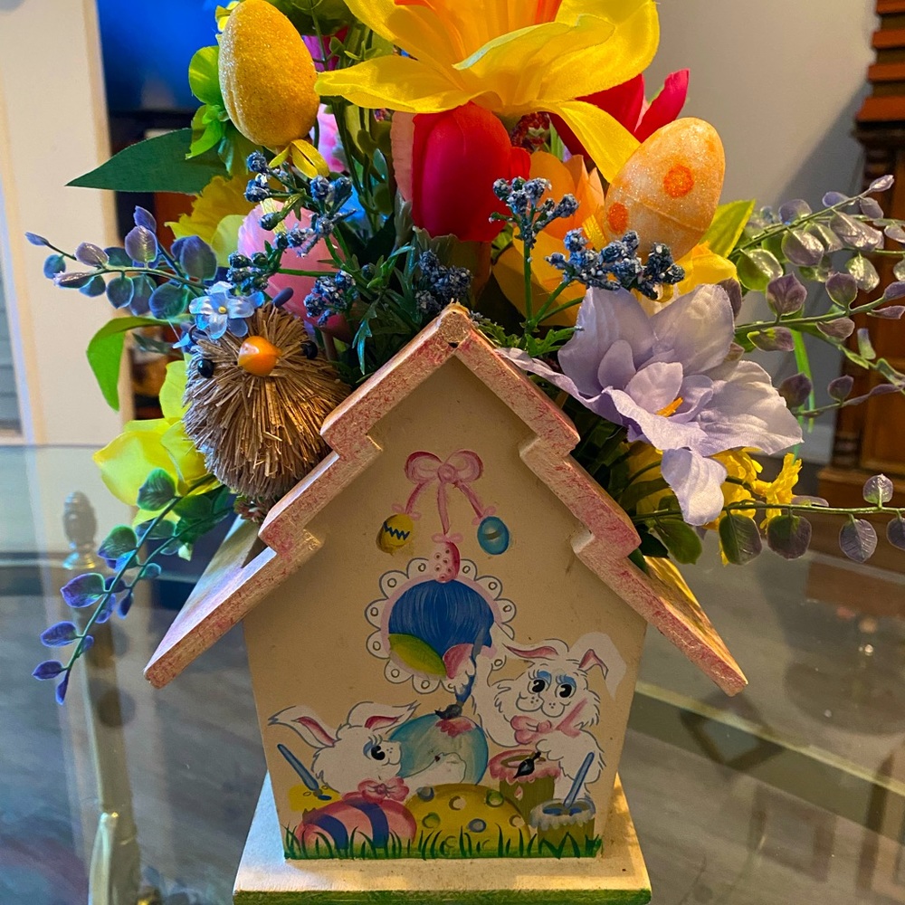 Easter/Spring Table Decor - Picture 2 of 6